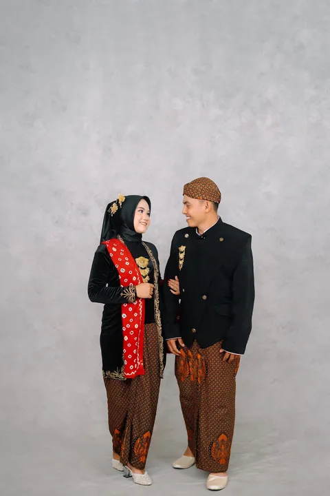 Foto sampul undangan Rahmat & Dewi