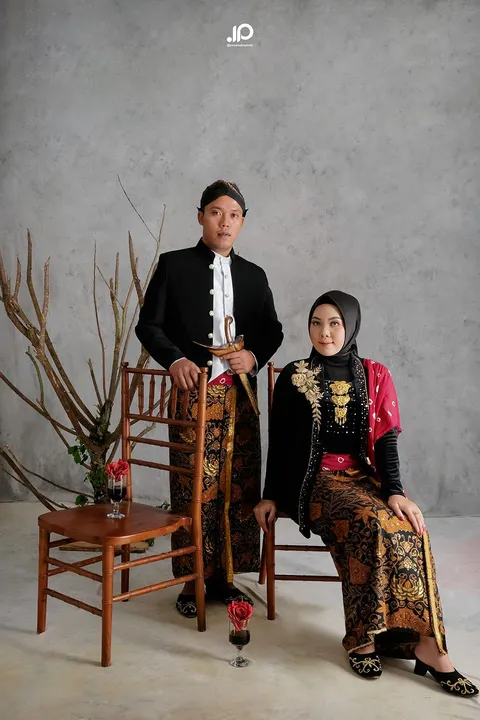 Foto sampul undangan Anggun & Putri