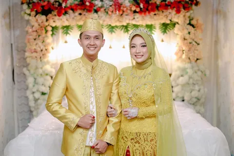 Foto sampul undangan Riska & Juniko