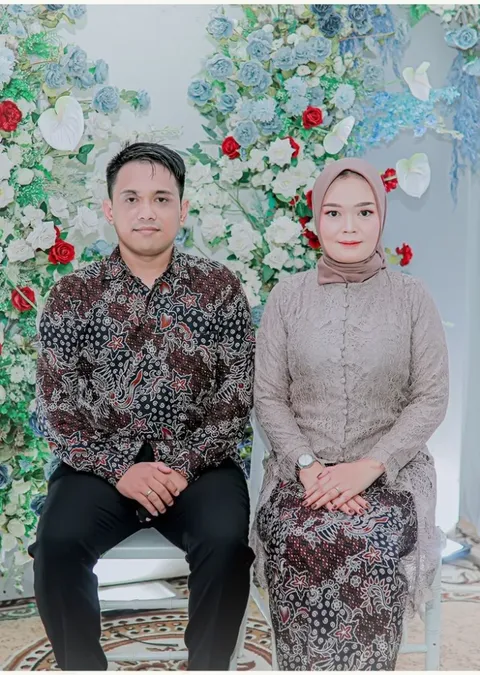 Foto sampul undangan Tito & Yuli