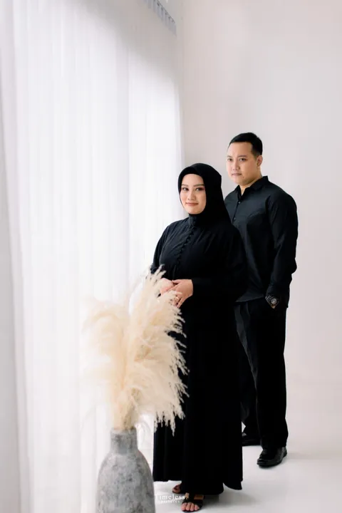 Foto sampul undangan Riyad & Lailil