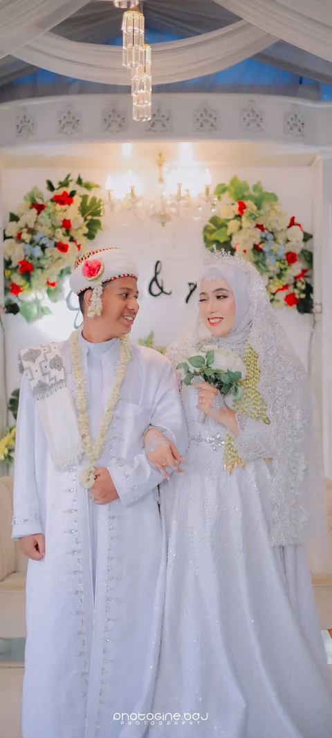 Foto sampul undangan Shinta & Hubbil