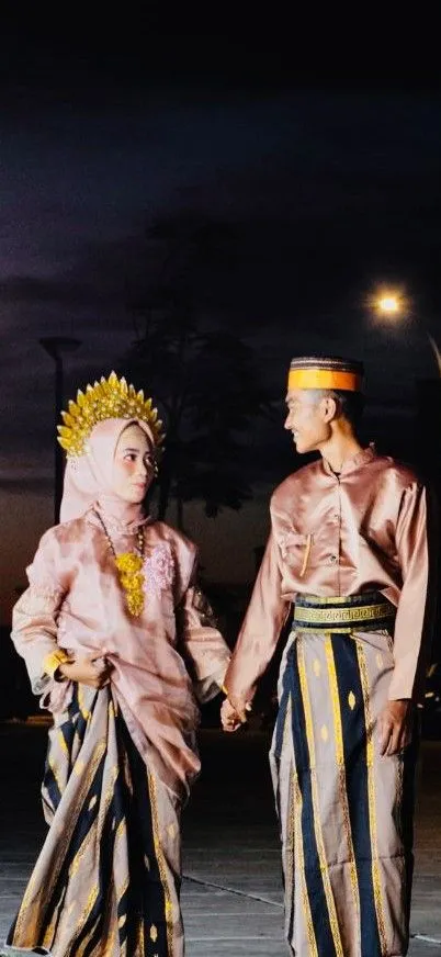 Foto sampul undangan Lisa & Fikri