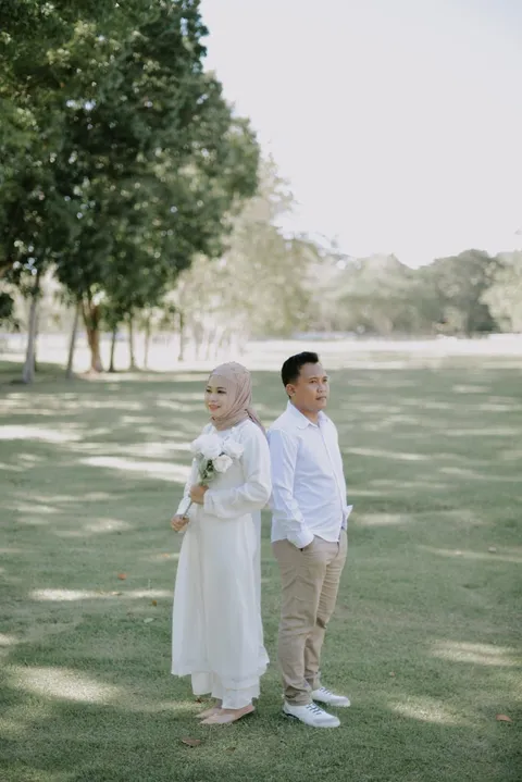 Foto sampul undangan Rendy & Chill