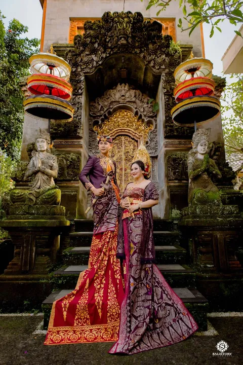 Foto sampul undangan Claudia & Nova