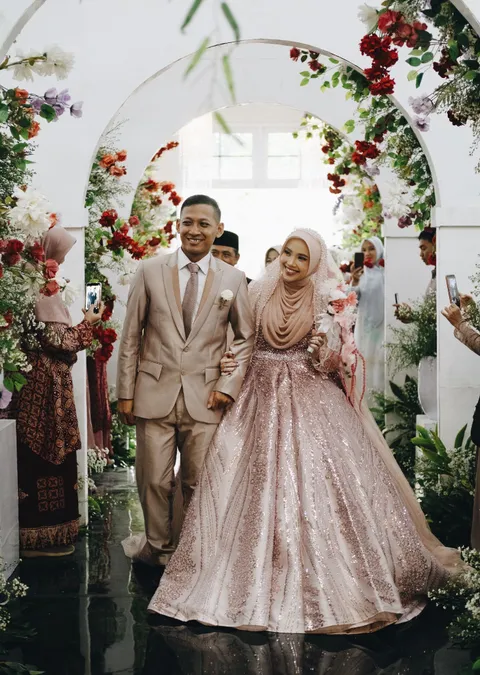 Foto sampul undangan Dhiya & Faruq