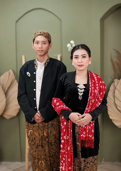 Foto sampul undangan Rezky & Annisa