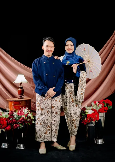Foto sampul undangan Mita & Iqbal