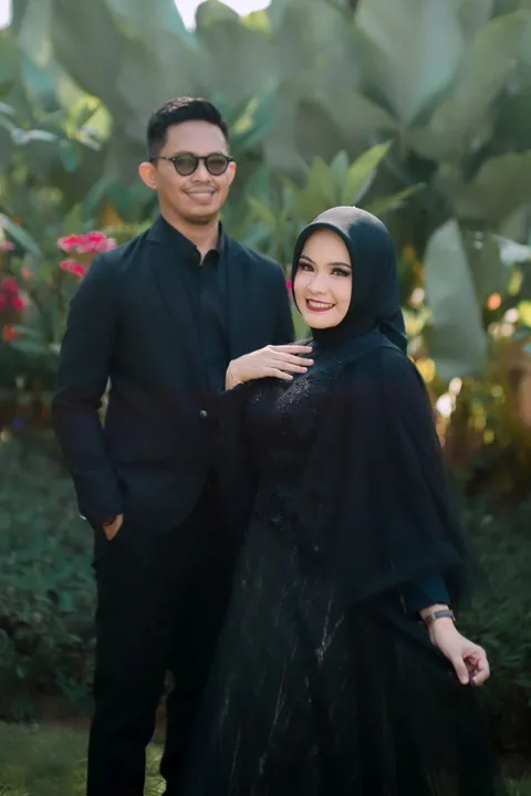 Foto sampul undangan Muda & Sasda