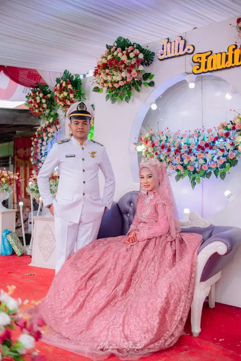 Foto sampul undangan July & Taufik