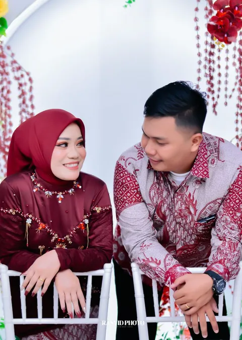 Foto sampul undangan Kifli & Lisa