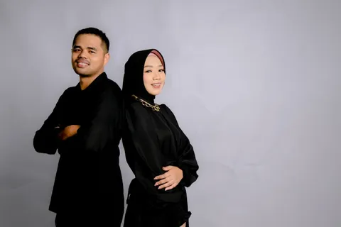 Foto sampul undangan Mala & Iwan