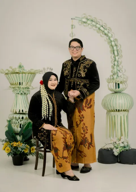 Foto sampul undangan Alvin & Friska