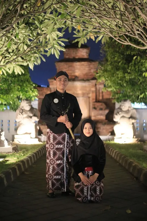 Foto sampul undangan Radinda & Pras