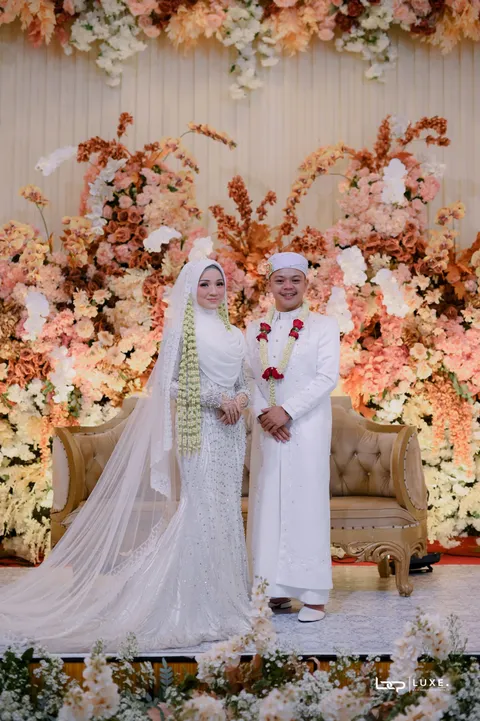 Foto sampul undangan Raffly & Najmah