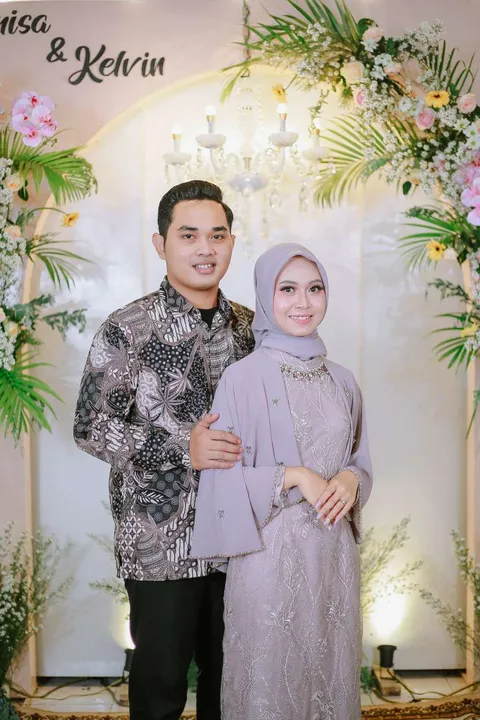 Foto sampul undangan Anisaturoikah & Kelvin Rafindra