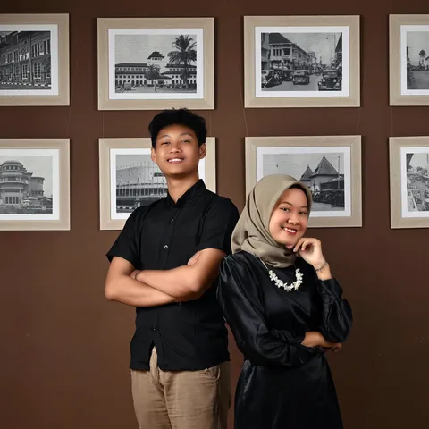 Foto sampul undangan Fia & Fikry