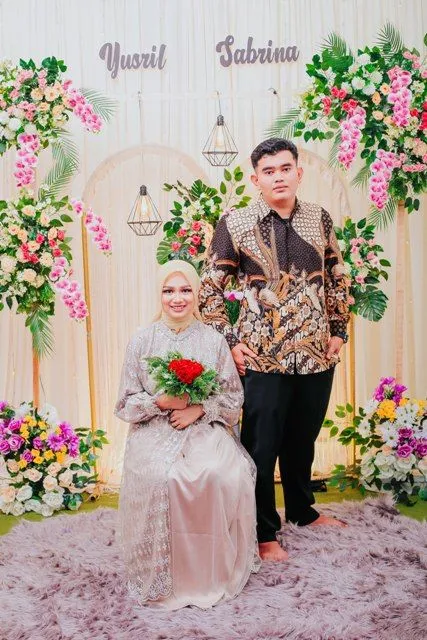 Foto sampul undangan Yusril & Sabrina