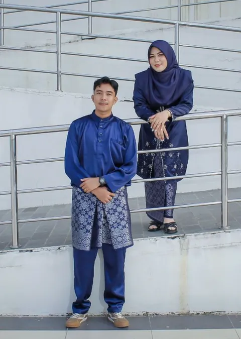 Foto sampul undangan Riwan & Yulia