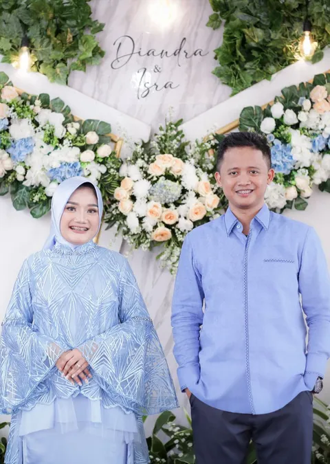 Foto sampul undangan Isra & Diandra