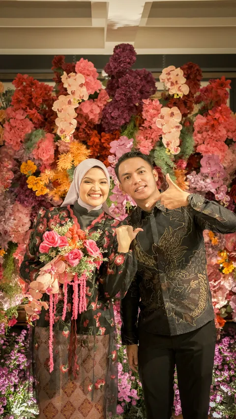 Foto sampul undangan Jihan & Adit