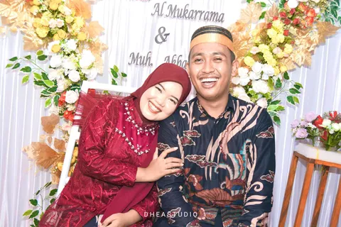Foto sampul undangan Ainun & Akbar