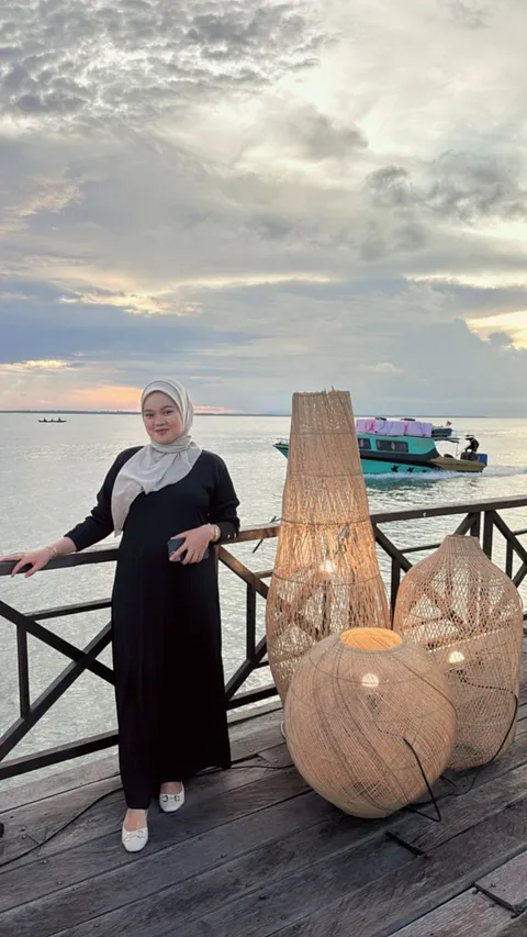 Foto sampul undangan Hasyim & Selvy