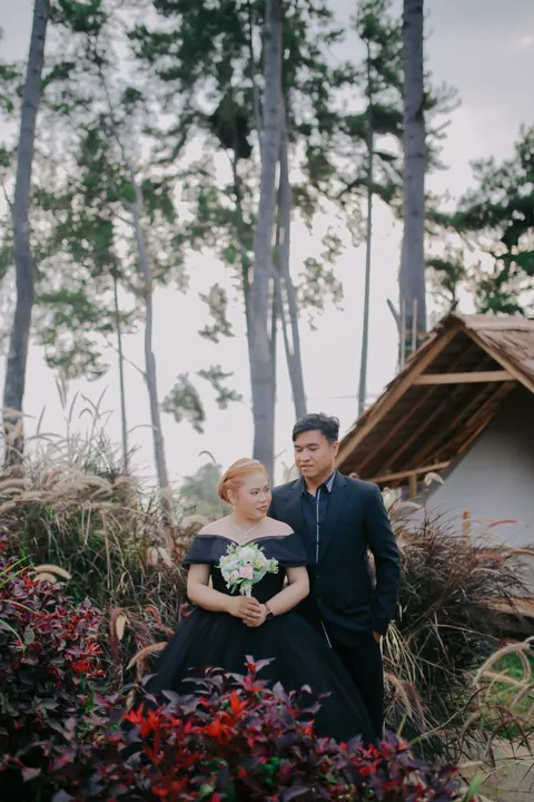 Foto sampul undangan Reski & Rifka