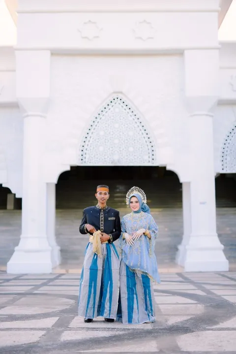 Foto sampul undangan Dandhy & Rahmi