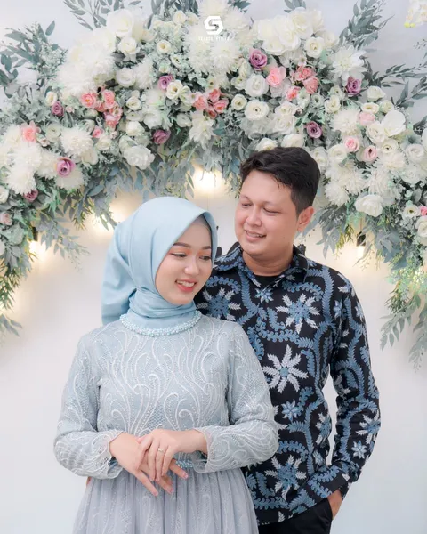 Foto sampul undangan Farida & Rizky