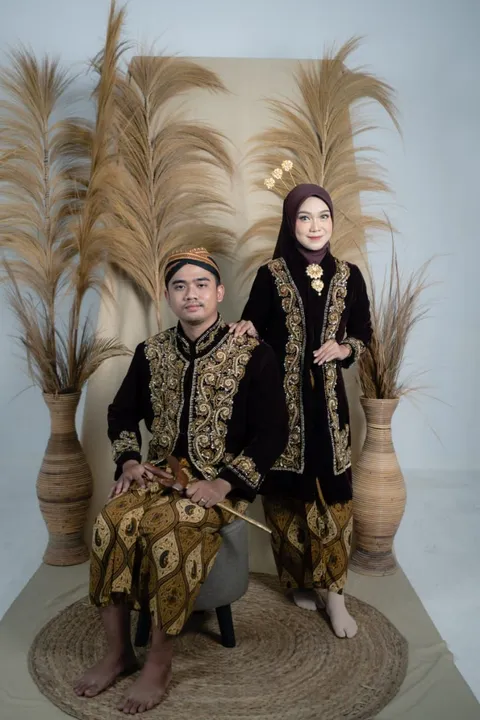 Foto sampul undangan Cut & Iqbal
