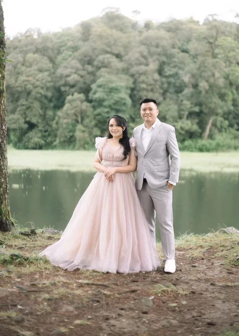 Foto sampul undangan Syelvia Nori Febriani. S & Julyadi, S.T