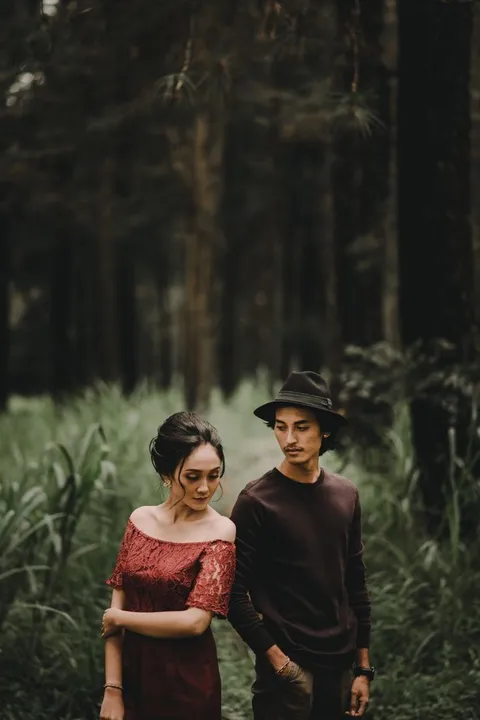 Foto sampul undangan Niken & Shoheh