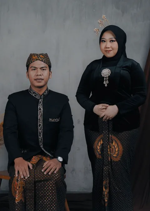 Foto sampul undangan Angga & Tia