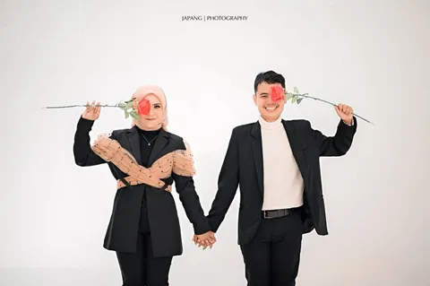 Foto sampul undangan Levika & Taufan