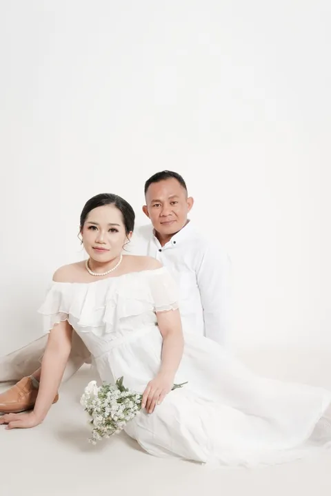 Foto sampul undangan Peri & Berna