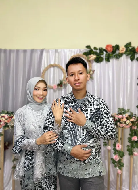 Foto sampul undangan Rian & Resha
