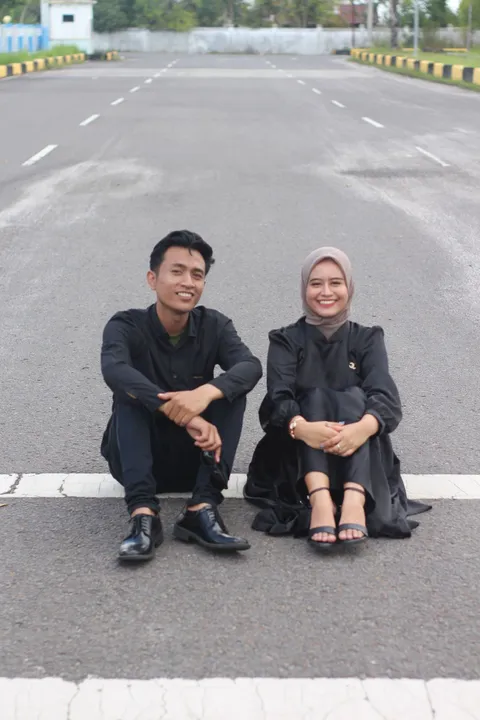 Foto sampul undangan Lenny & Ari