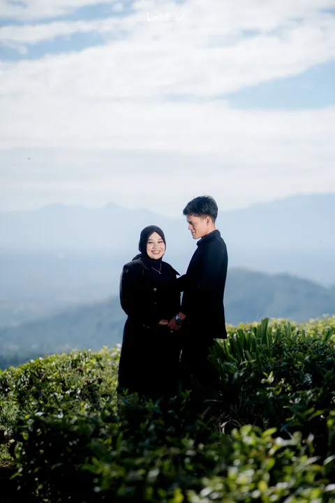 Foto sampul undangan Gheia Thamarra & Findra Aprizal