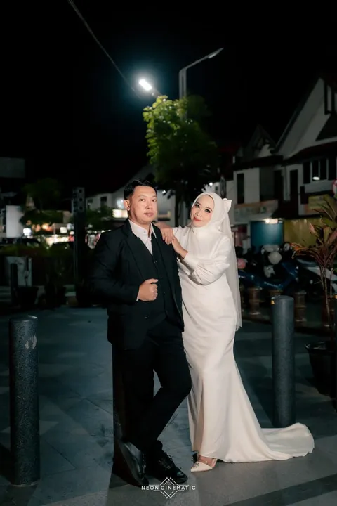 Foto sampul undangan Sadri & Avla