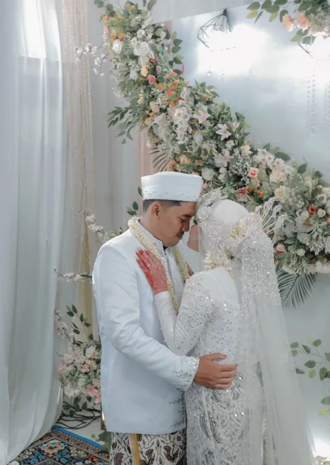 Foto sampul undangan Fina & Dhanu