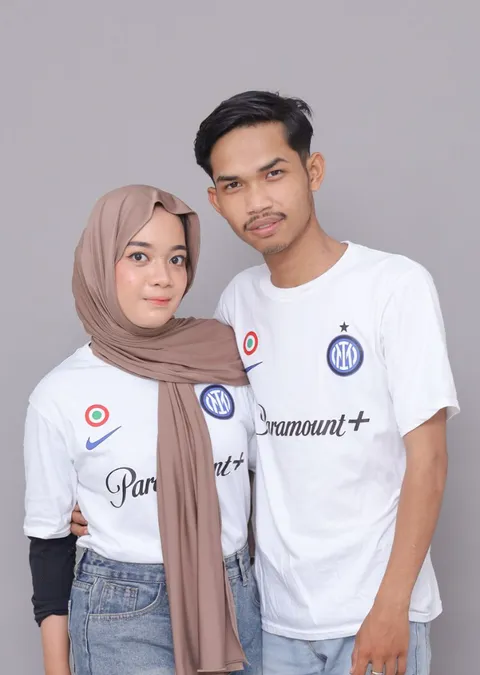 Foto sampul undangan Dana & Deby
