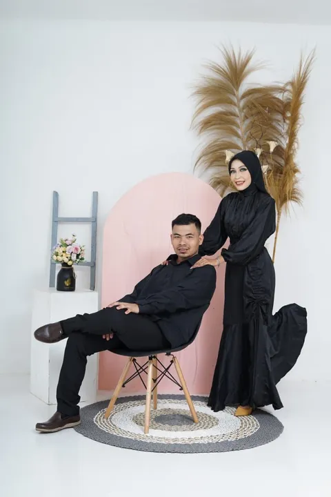 Foto sampul undangan Ari & Riska