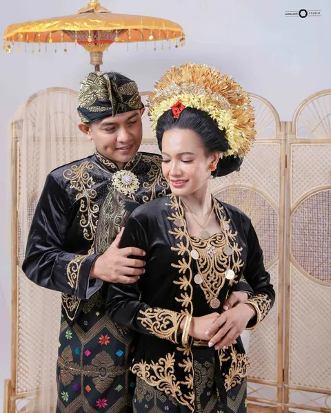 Foto sampul undangan Yani & Fadli