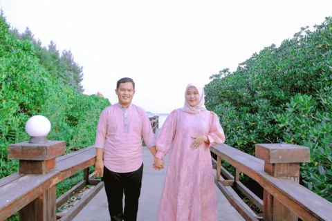 Foto sampul undangan Nurul Wahidah & Eman Tarqi