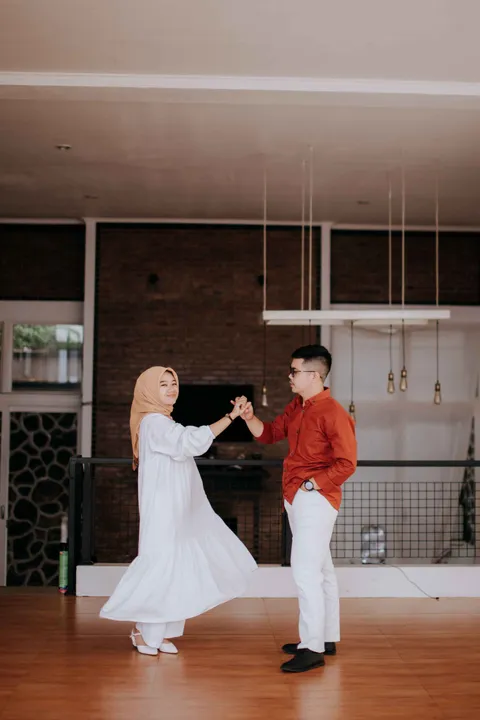 Foto sampul undangan Egie & Reisa
