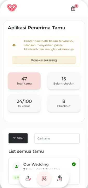 Aplikasi penerima tamu di HP: total tamu, belum check-in, tamu di venue, dan daftar semua tamu.